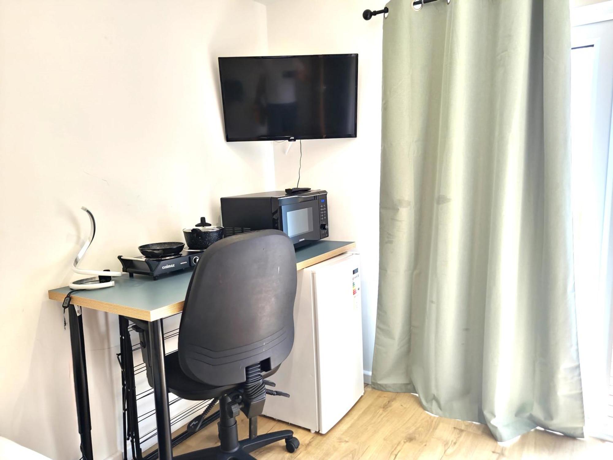 Open Plan Studio With Garden Milton  Екстериор снимка